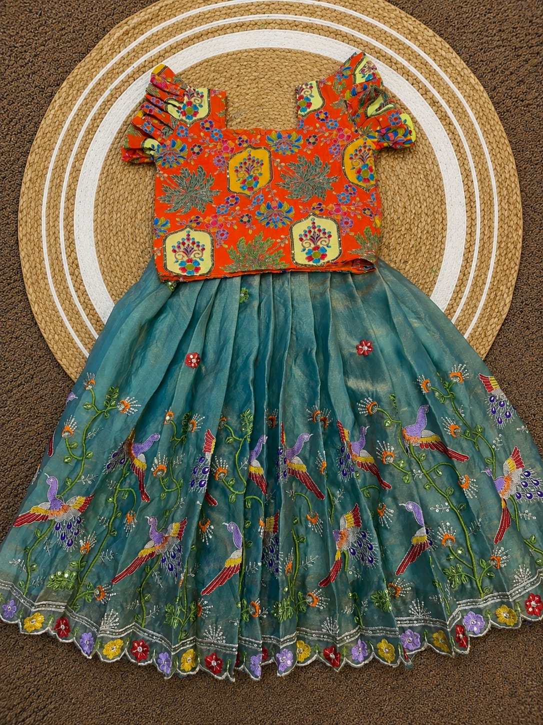 NEW LAUNCHING KIDS LEHENGA CHOLI
