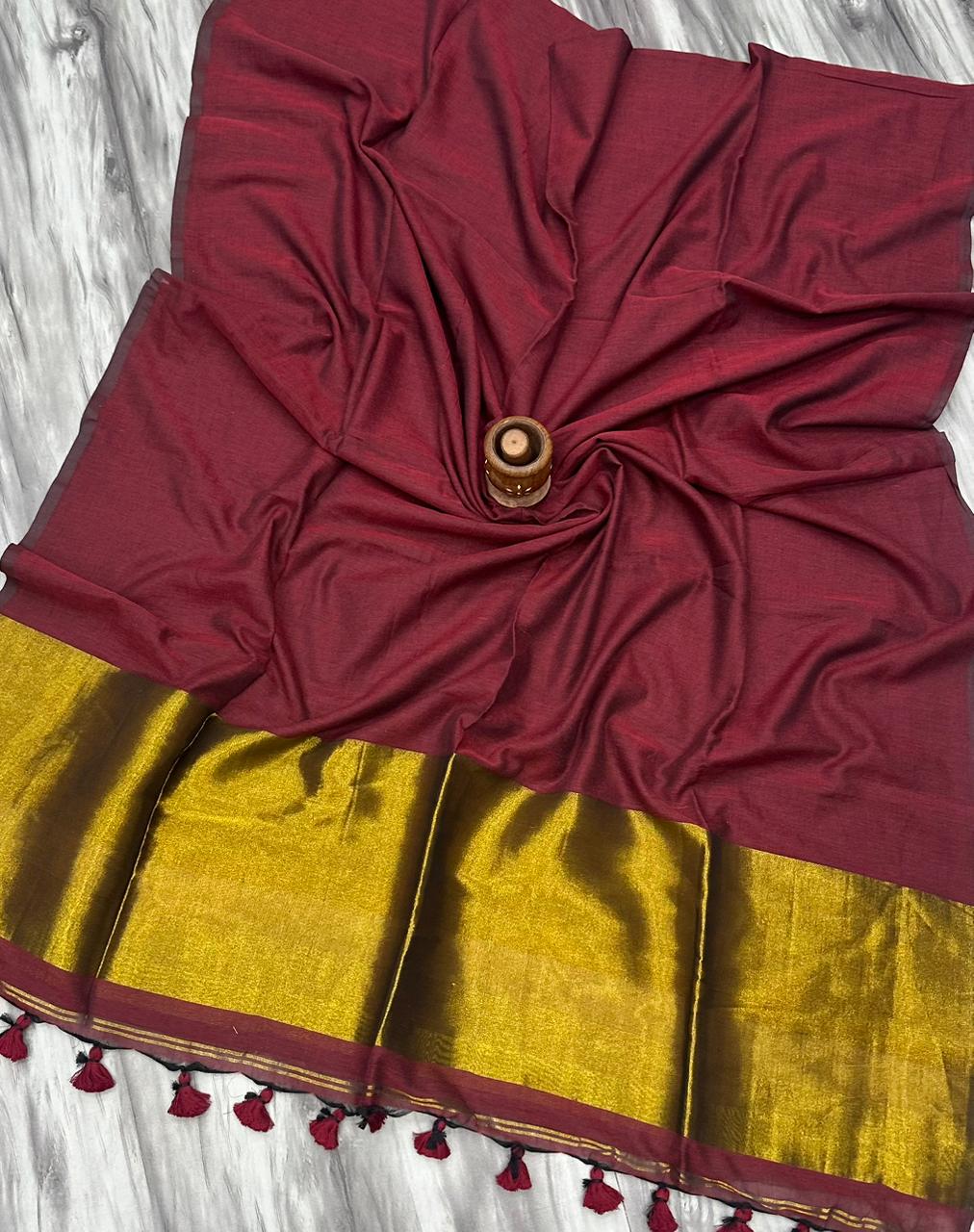 Mul cotton zari pallu