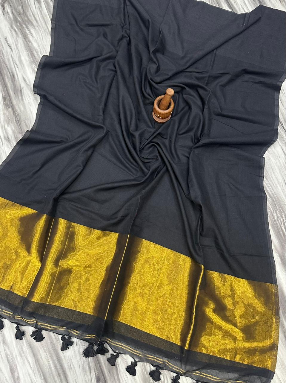 Mul cotton zari pallu