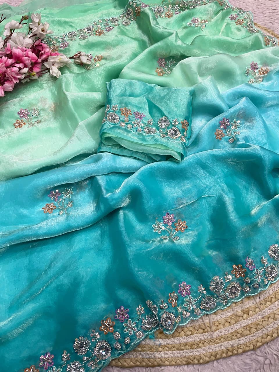 Space Silk Sattin Paiding