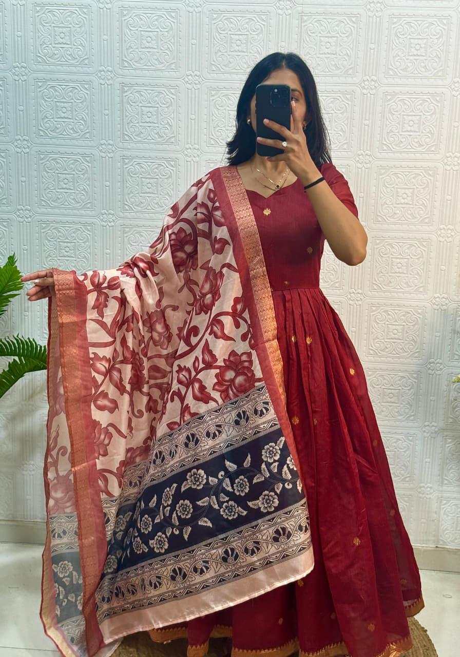 Gown with Jaacquard weaving zari butti