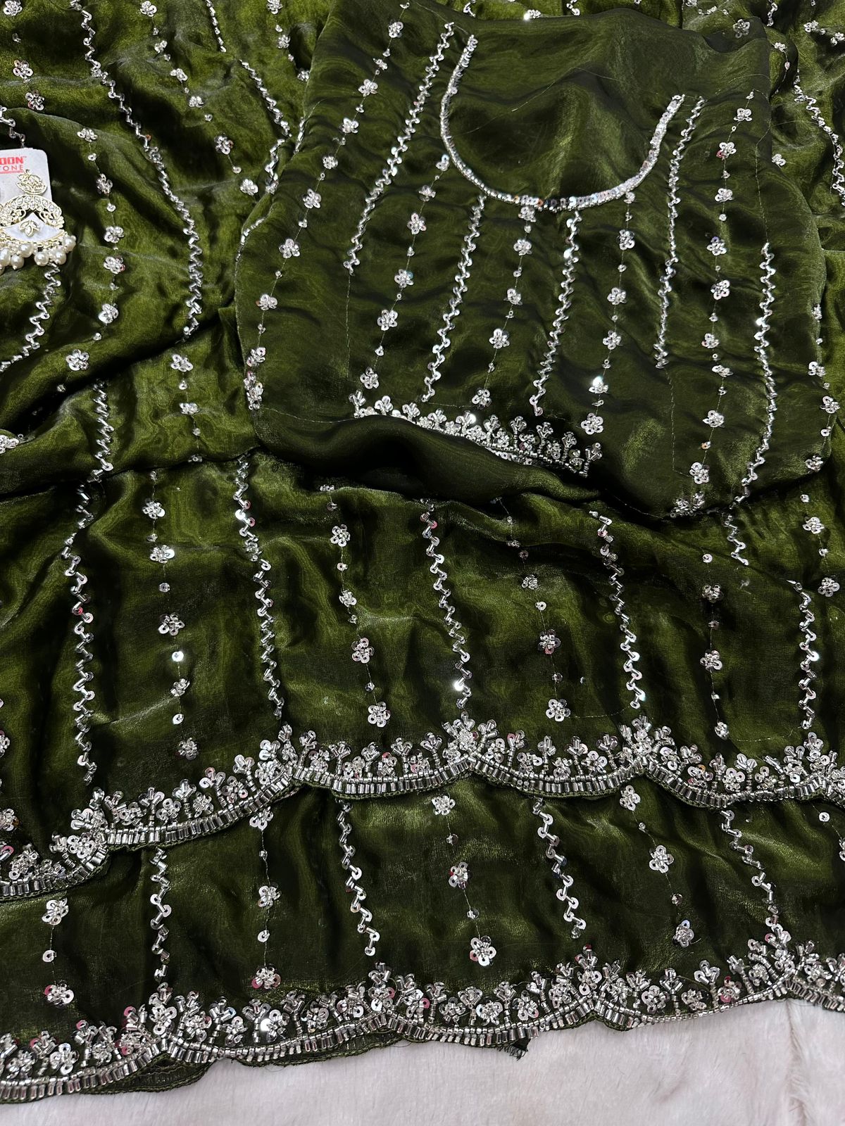 Space silk viral beads sarees