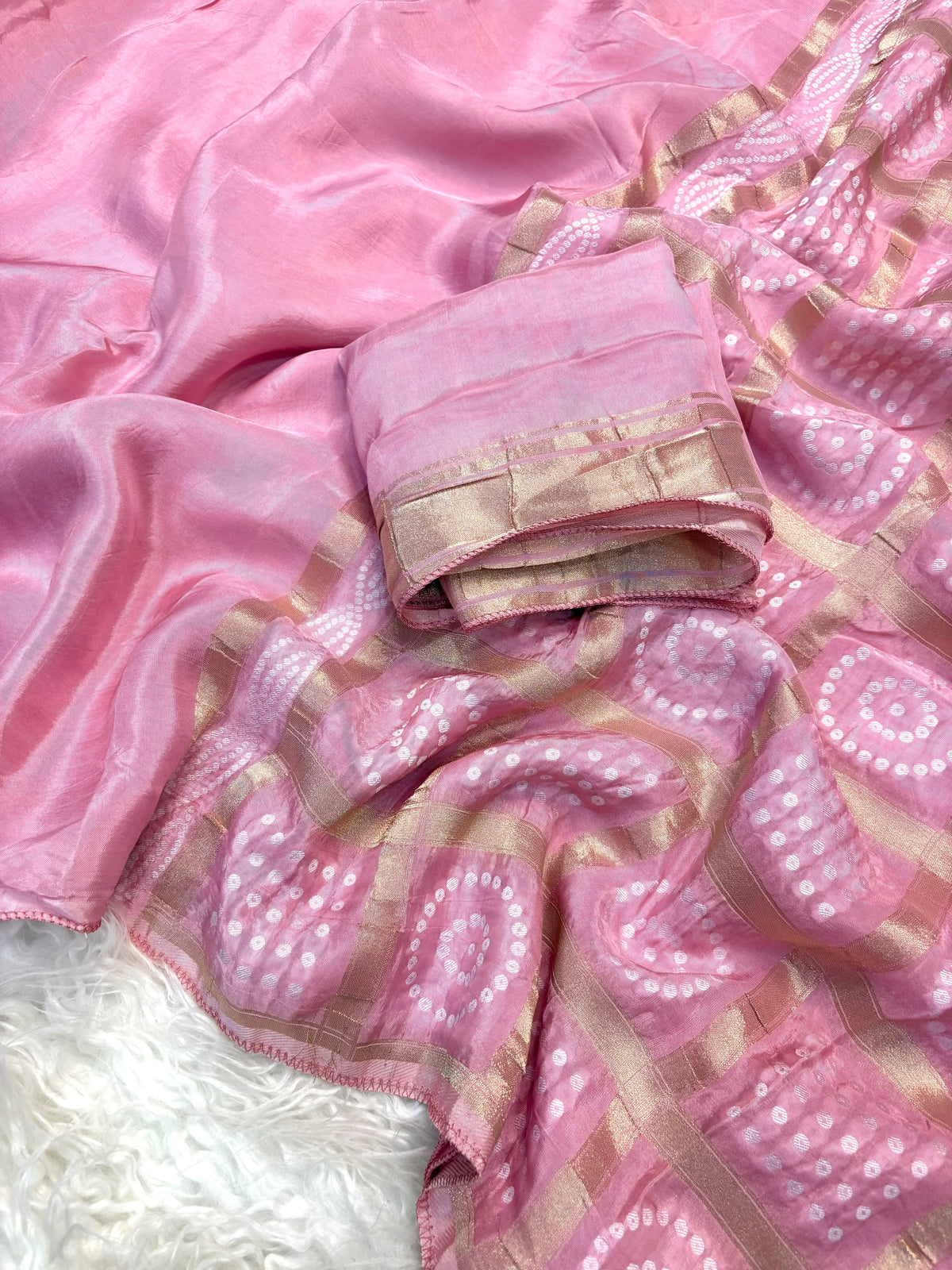 Bandhani pallu saree
