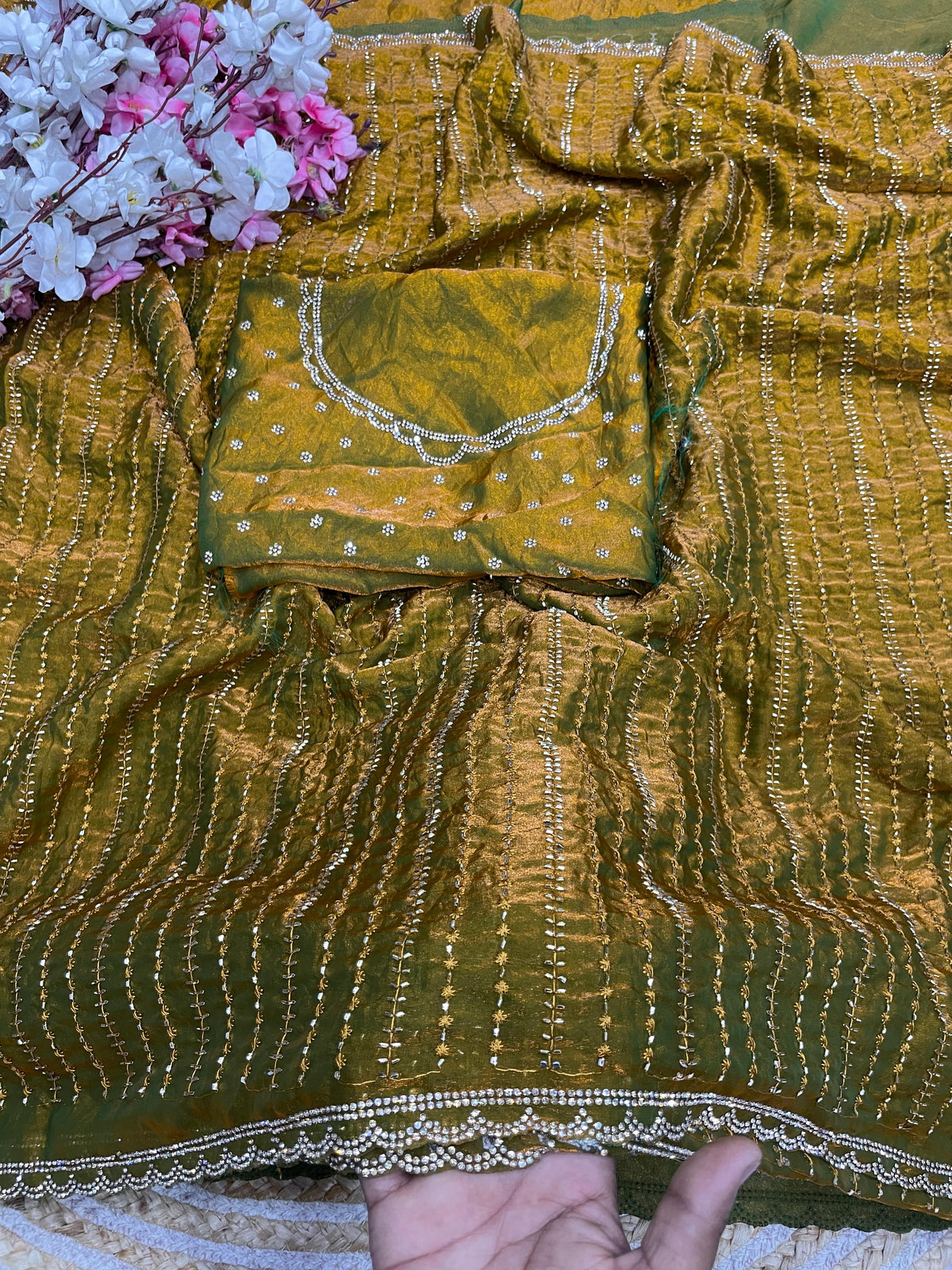 Rain drop Space silk jarkan saree