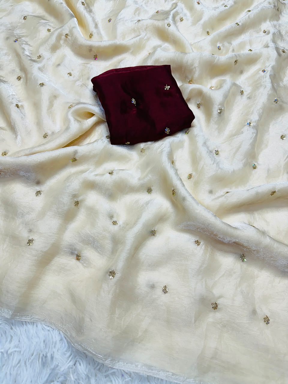 Space silk sequence butti