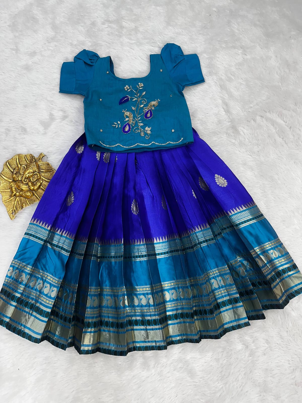 Kids lehenga with handwork