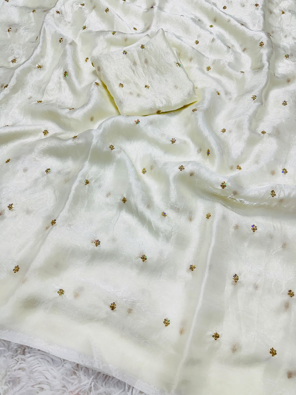 Space silk sequence butti