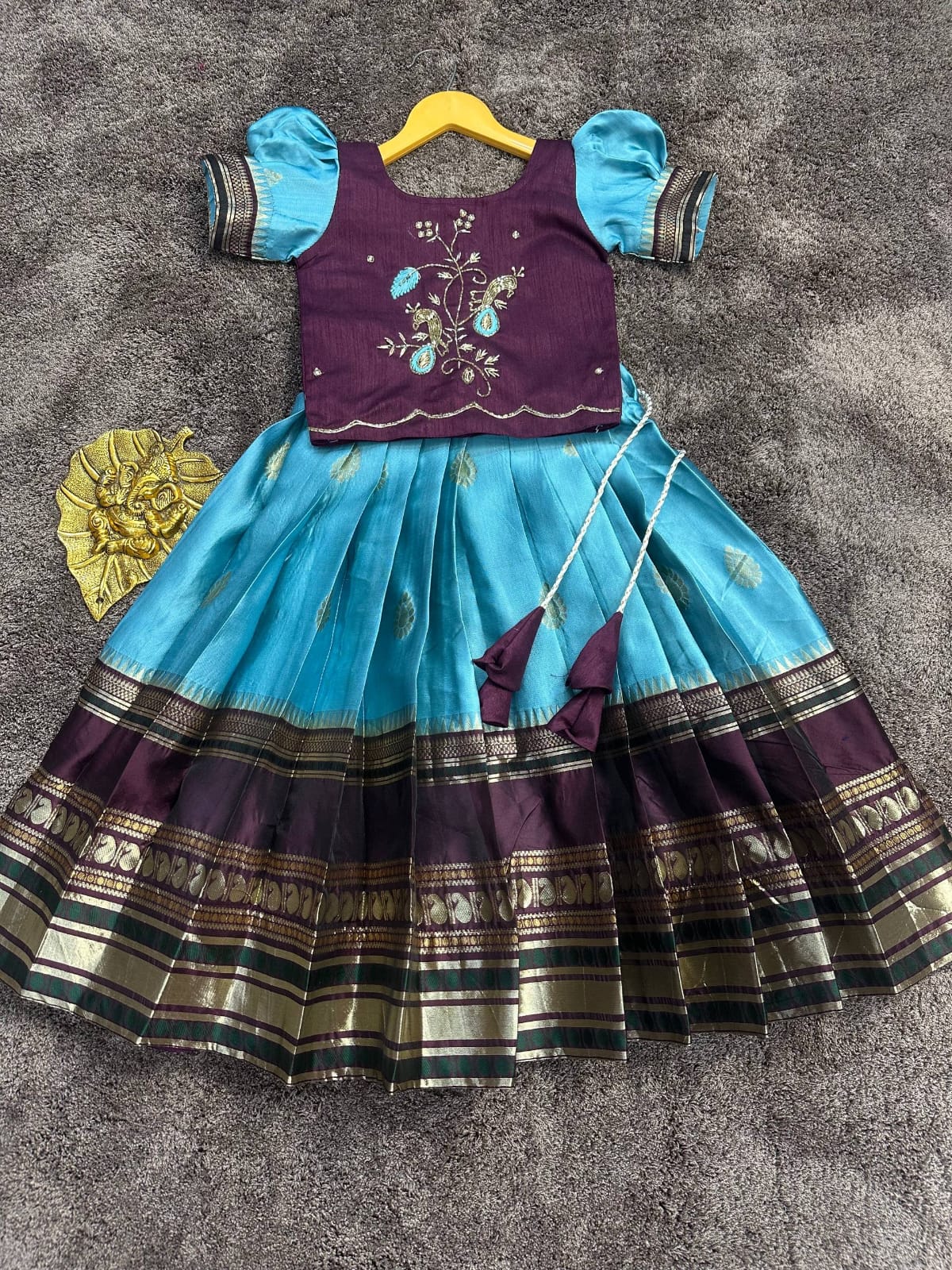 Kids lehenga with handwork