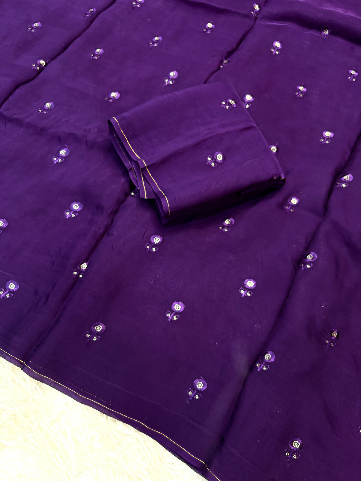 Viscous organza with butti