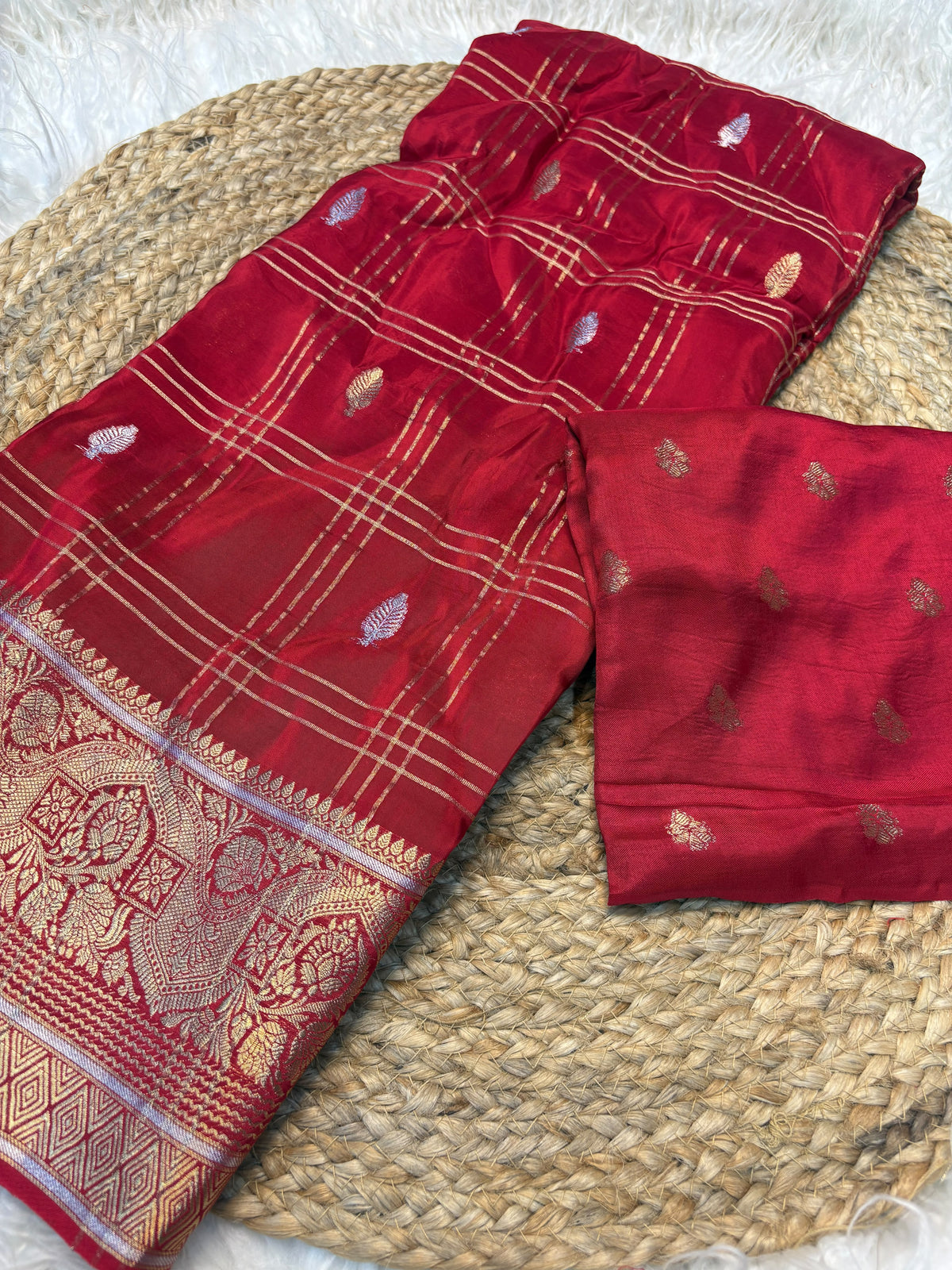 Viscous crepe saree
