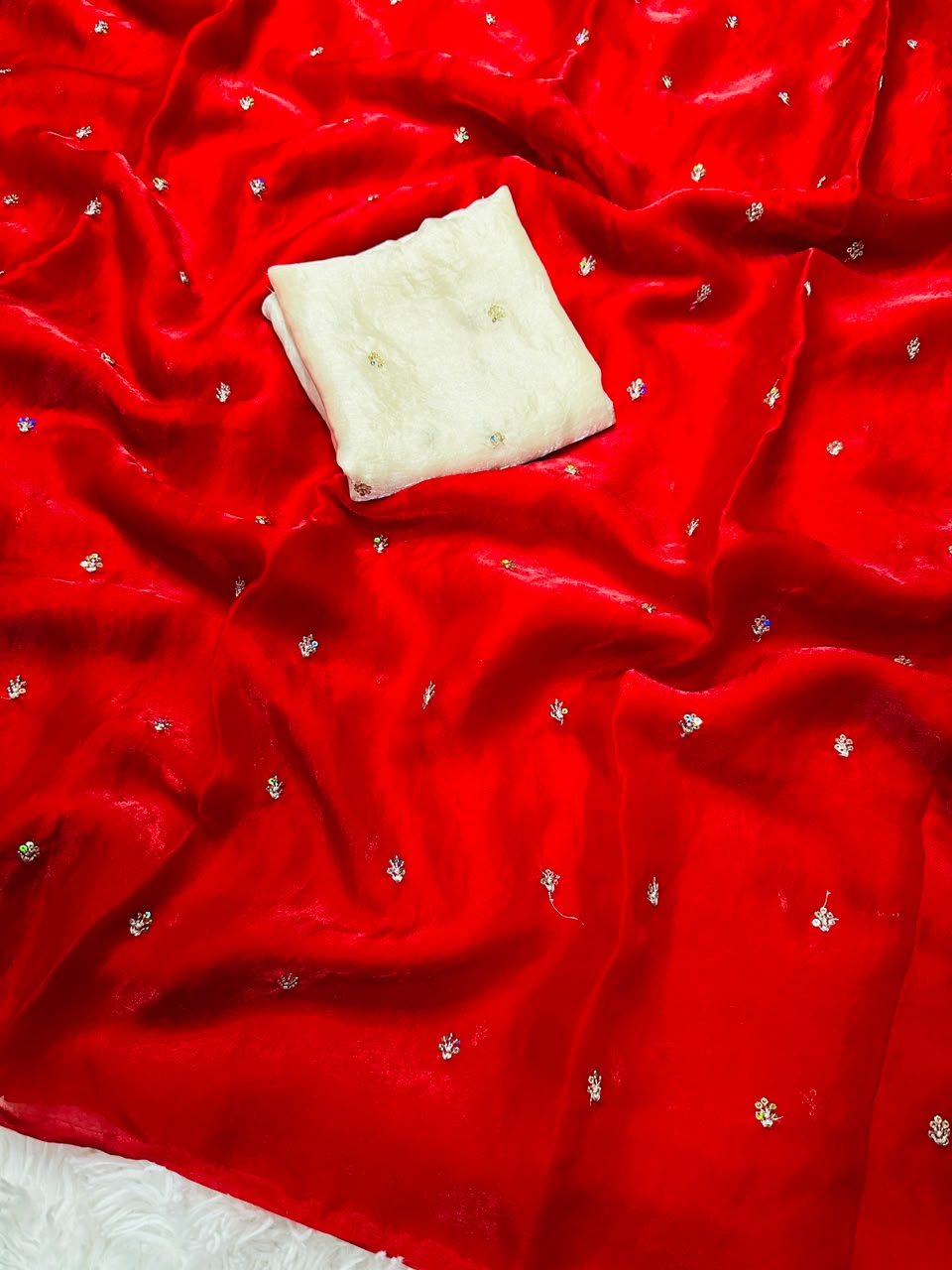 Space silk sequence butti